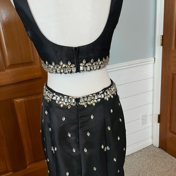 Rachel Allen 2-pc Black Stunning Prom Dress size 6 - Picture 8 of 9